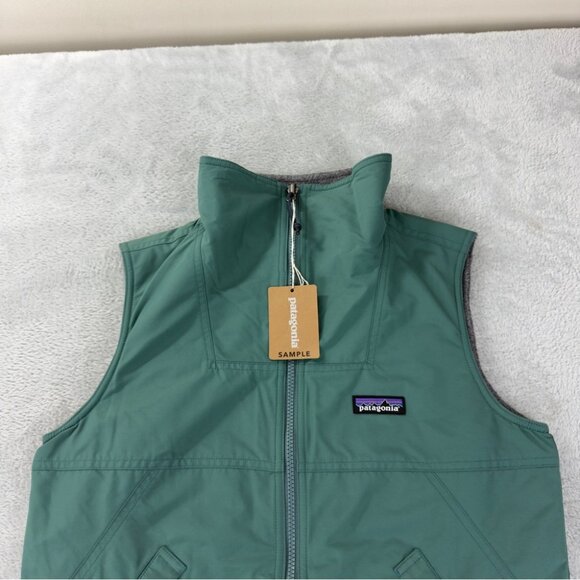 Patagonia NWT Women's Size Small Shelled Synchilla Reversible Vest 23025 Style - Picture 12 of 15